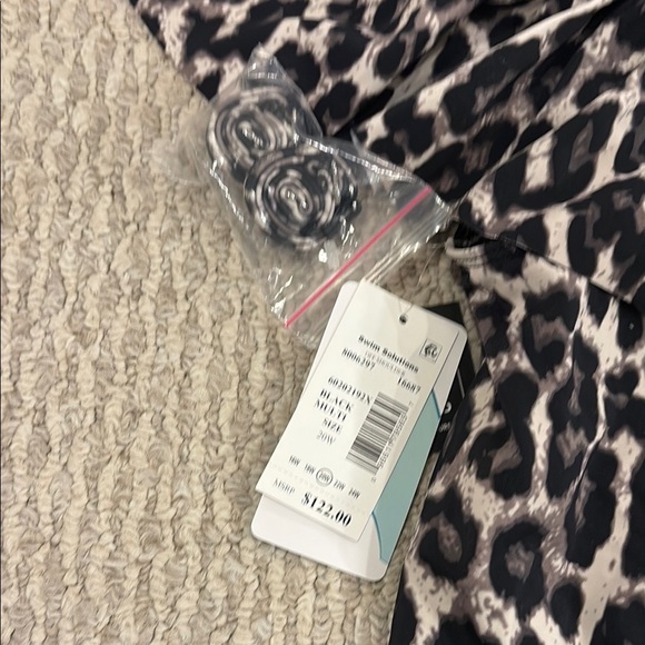 Leopard Print Off-Shoulder Swimsuit - Picture 3 of 3